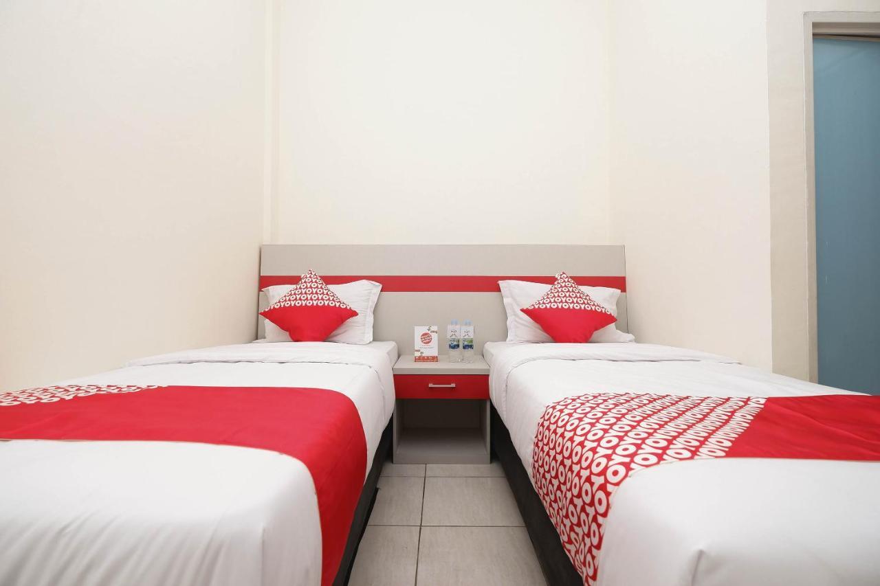 Super Oyo 1620 Sion Family Residence Grobogan Экстерьер фото